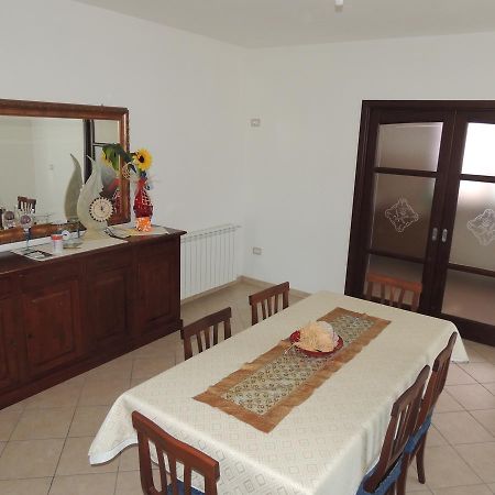 Il Nuraghe Bed and Breakfast Uras Exteriör bild