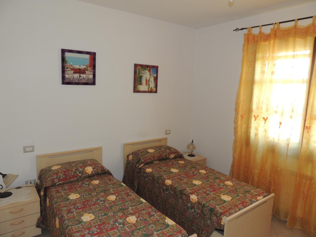 Il Nuraghe Bed and Breakfast Uras Exteriör bild